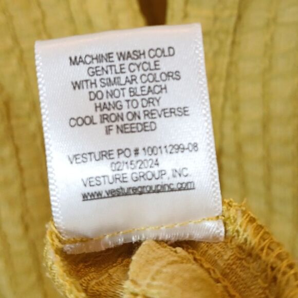 Chenault Textured Tie Front Oversized Top - Picture 4 of 8